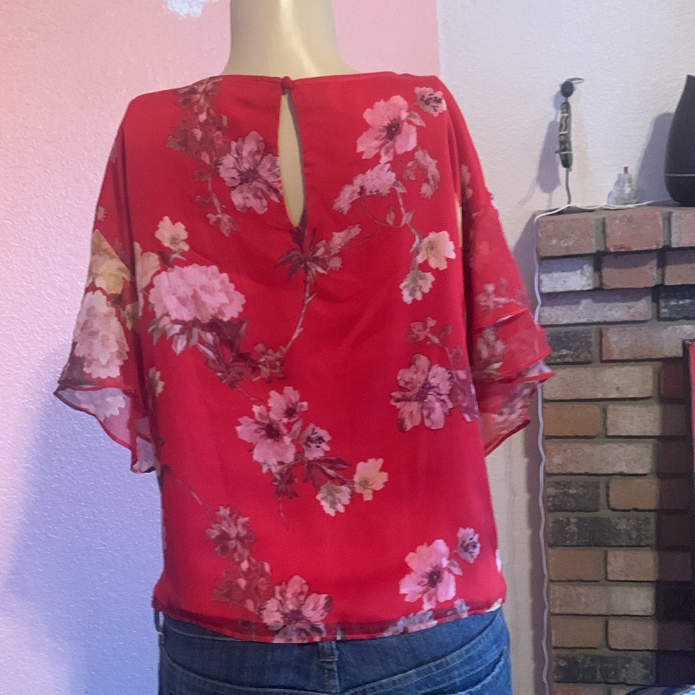 In Excellent Condition Ruffle Sleeves Top - Picture 6 of 13